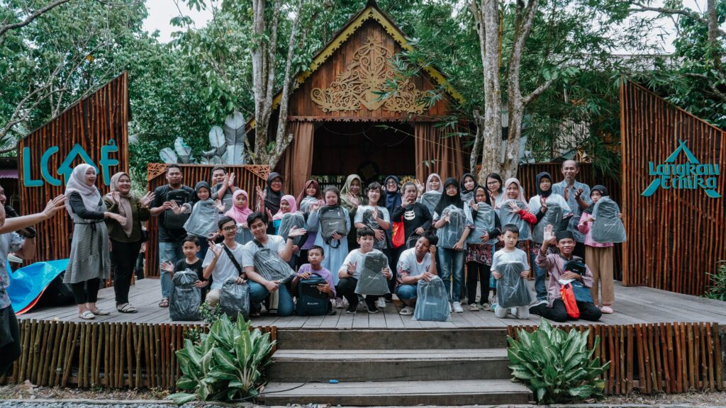 Home Lomba Mewarnai anak disabilitas tingkat SD se Kalimantan Barat